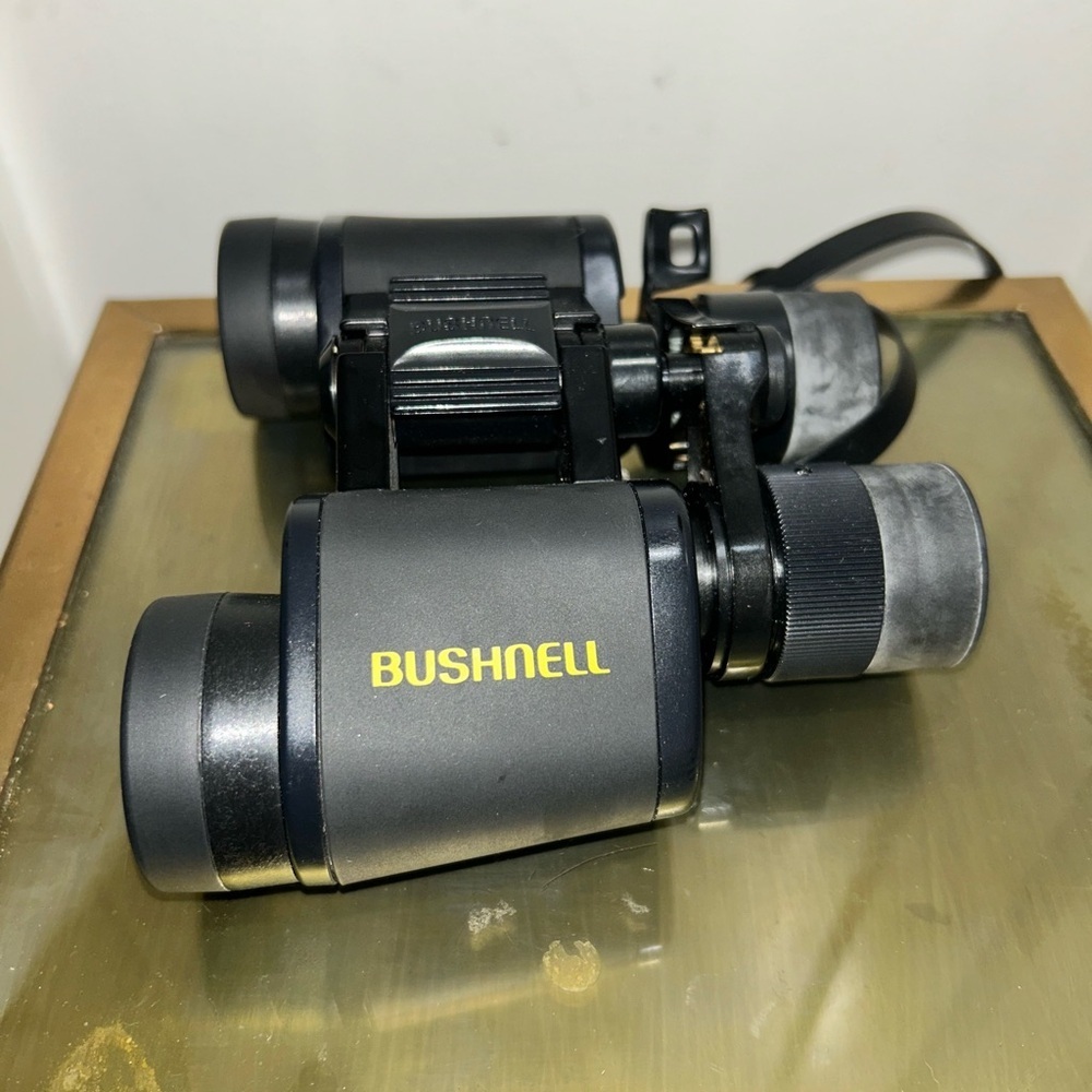 Bushnell 13-7016 Binoculars